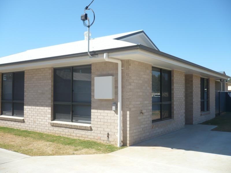 Unit 1/3 Davidson Court, Chinchilla QLD 4413