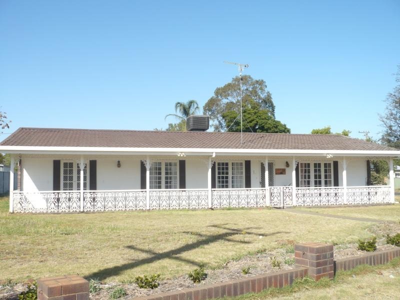 16 Glasson Street, Chinchilla QLD 4413