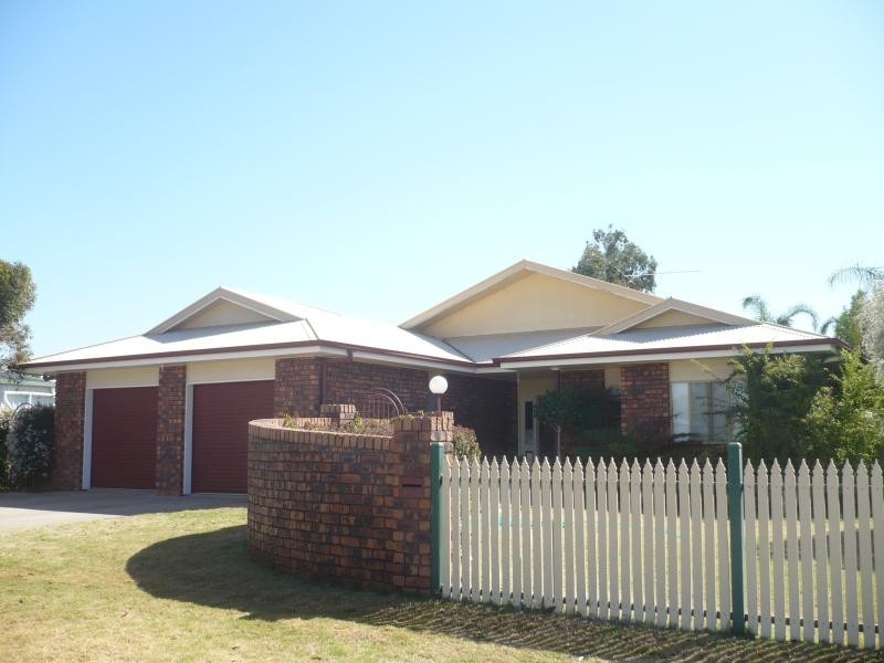 3 McIntyre Street, Chinchilla QLD 4413