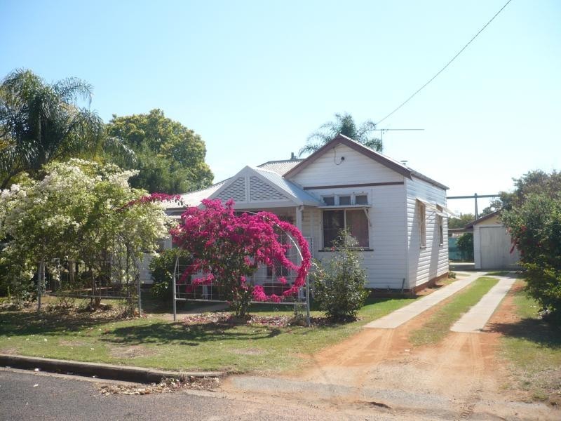 55 Bell street, Chinchilla QLD 4413