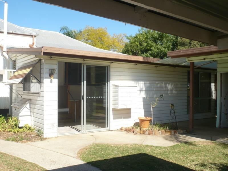 55 Bell street, Chinchilla QLD 4413