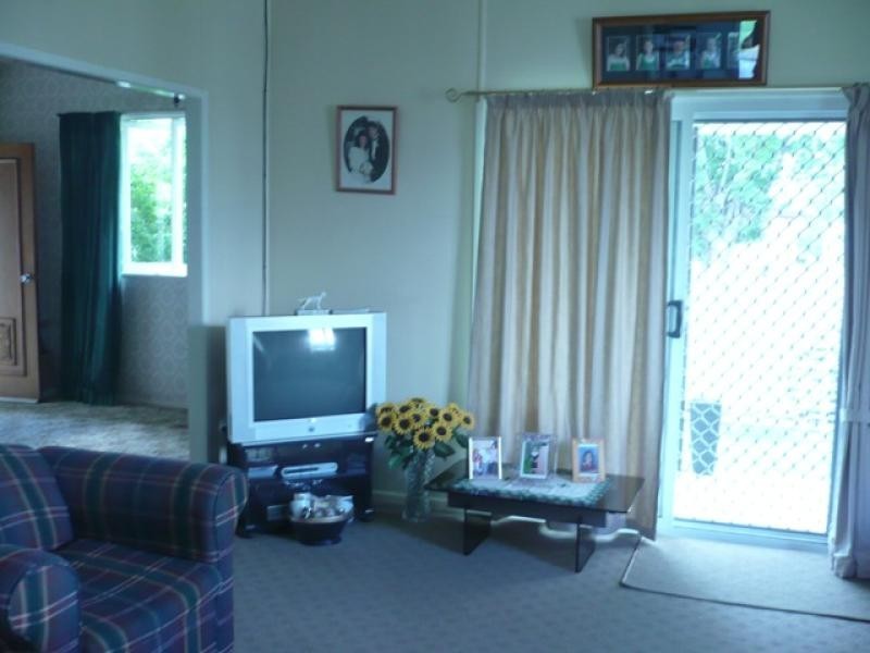 8 Russell Street, Chinchilla QLD 4413