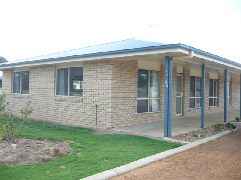 79 Oak Street, Chinchilla QLD 4413