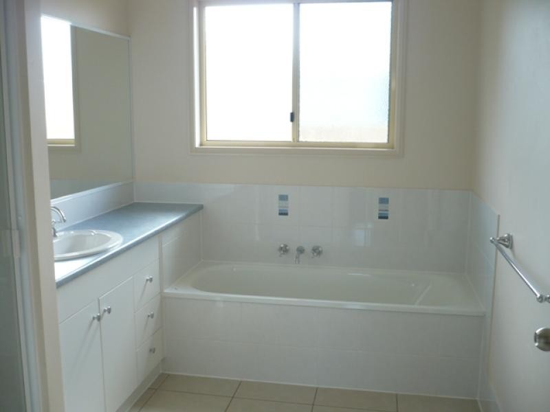 79 Oak Street, Chinchilla QLD 4413