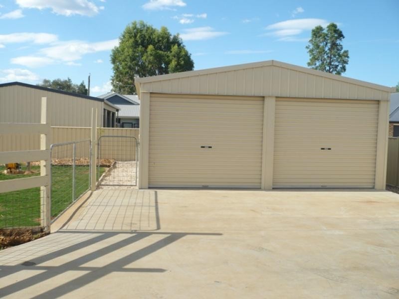 79 Oak Street, Chinchilla QLD 4413