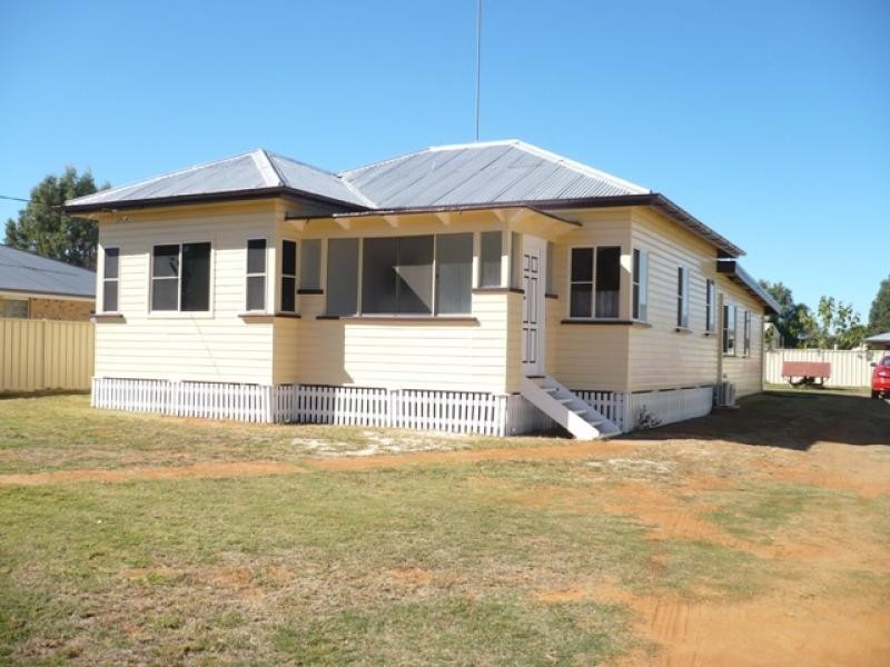 50 Wambo Street, Chinchilla QLD 4413