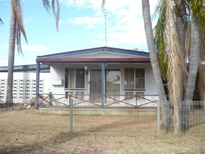 3 Dorney Street, Chinchilla QLD 4413