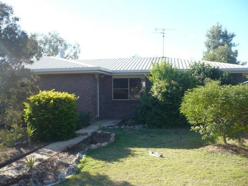 8 Stevenson Street, Chinchilla QLD 4413