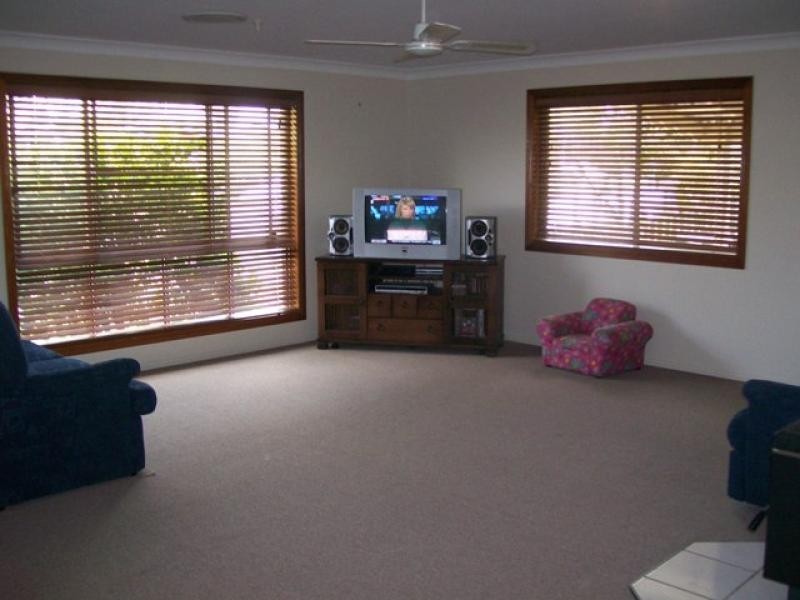 8 Stevenson Street, Chinchilla QLD 4413