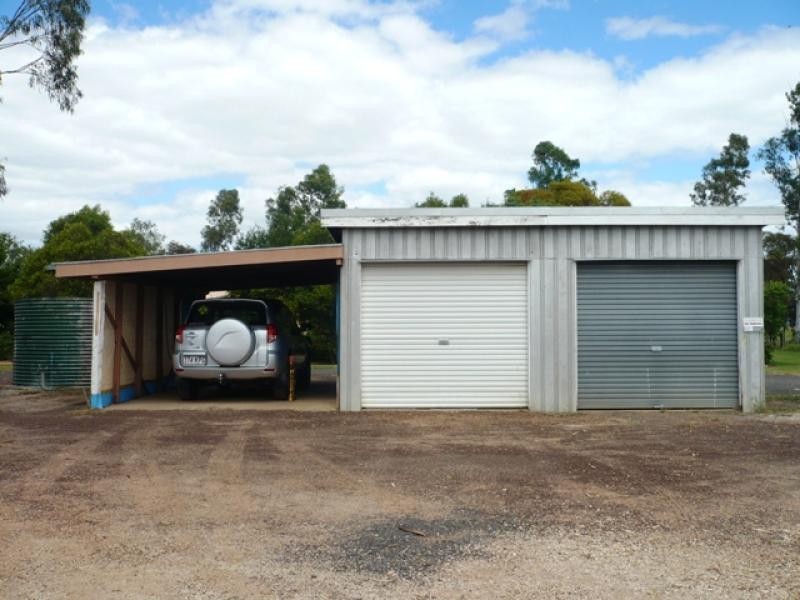 64 Gates Road, Chinchilla QLD 4413