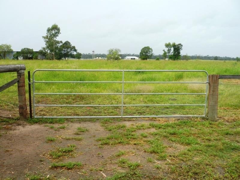 64 Gates Road, Chinchilla QLD 4413