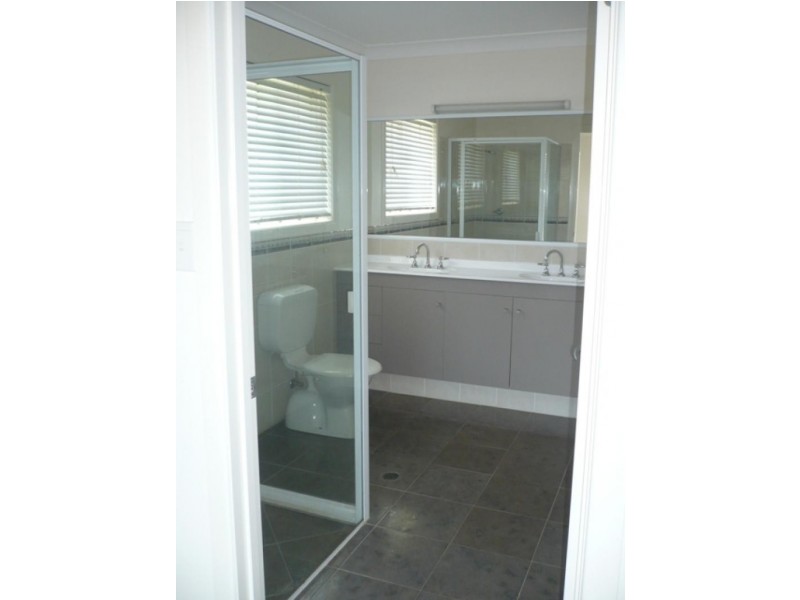 12 Back Avenue, Chinchilla QLD 4413