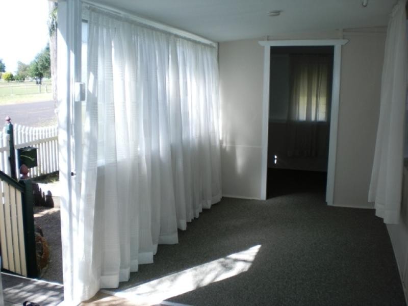 12 Edith Street, Miles QLD 4415