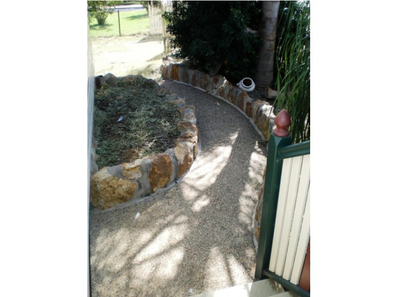 12 Edith Street, Miles QLD 4415