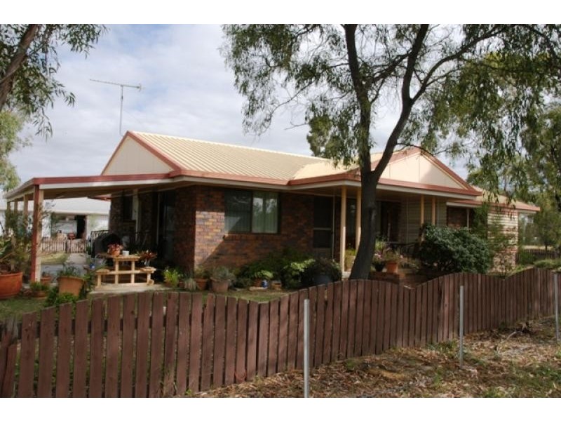 86 Auburn Road, Chinchilla QLD 4413