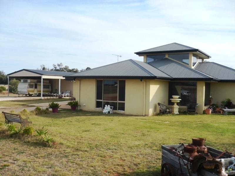 22 Ainsworth Street, Chinchilla QLD 4413