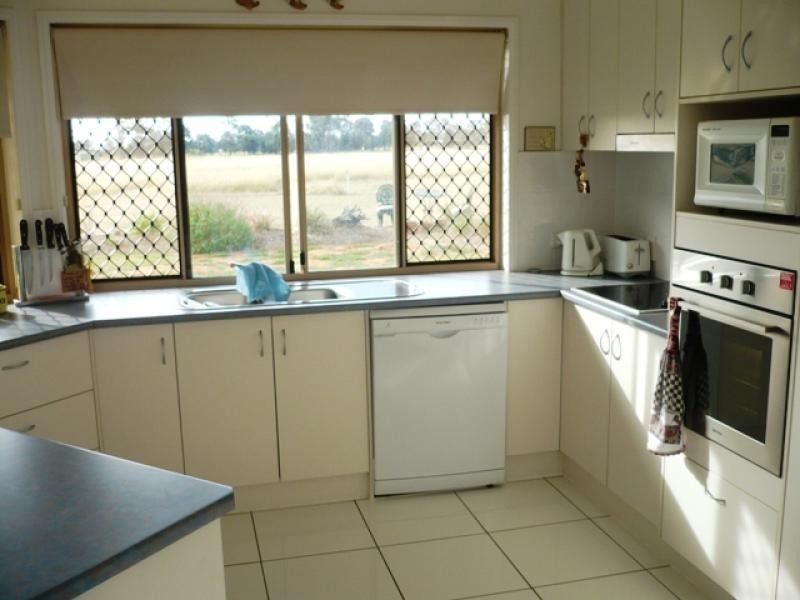 22 Ainsworth Street, Chinchilla QLD 4413