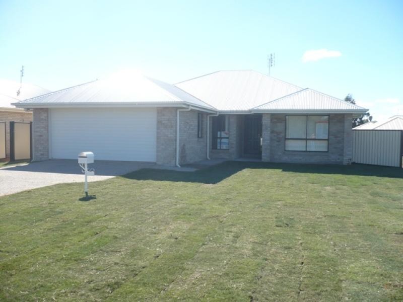 115 Zeller Street, Chinchilla QLD 4413