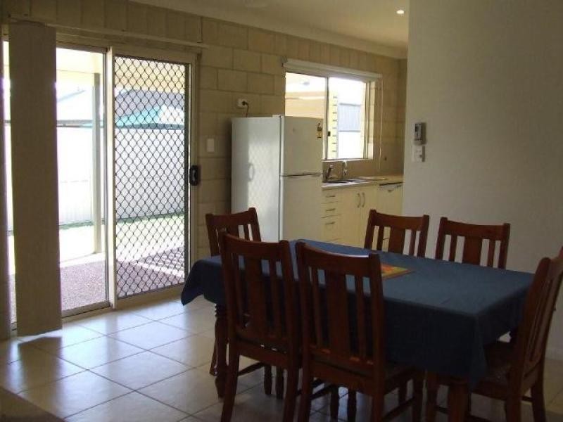 Unit 1/18 Cole Street, Chinchilla QLD 4413