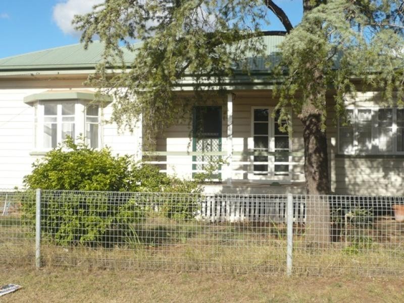 6 Short Street, Chinchilla QLD 4413