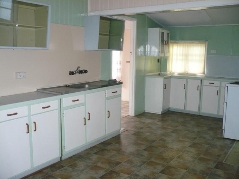 6 Short Street, Chinchilla QLD 4413