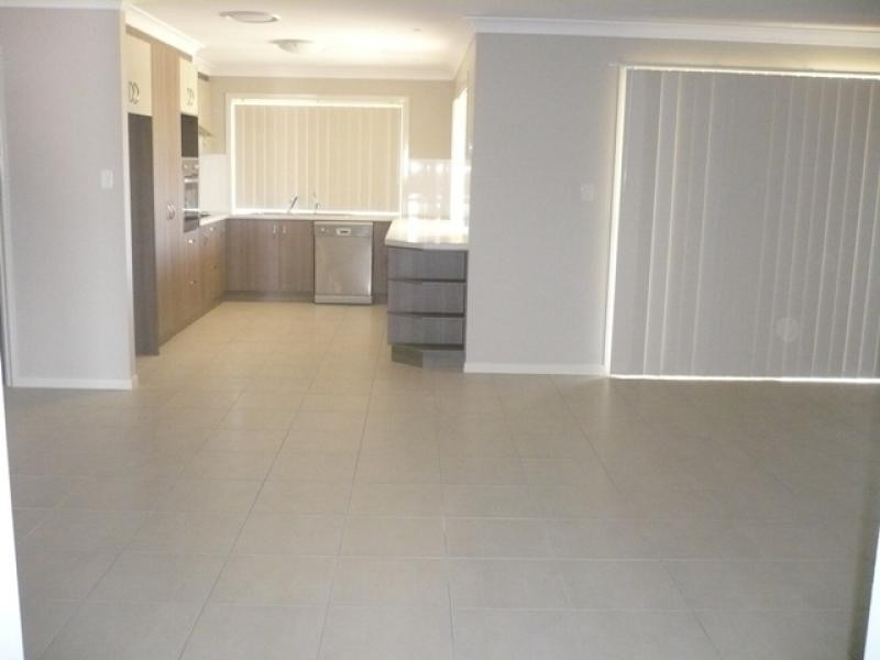 1 IRWIN STREET, Chinchilla QLD 4413