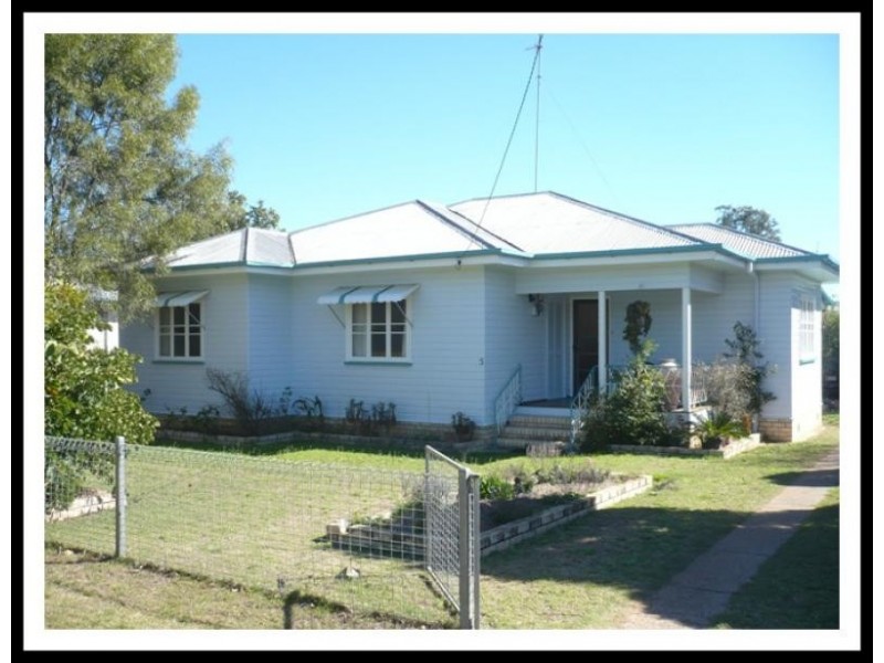 5 BARBER STREET, Chinchilla QLD 4413