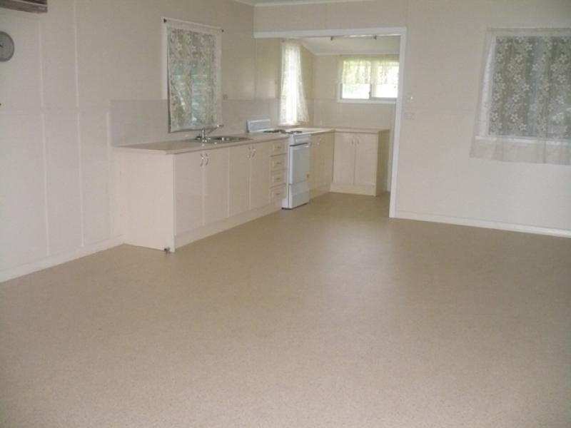 16 Atkins Street, Chinchilla QLD 4413