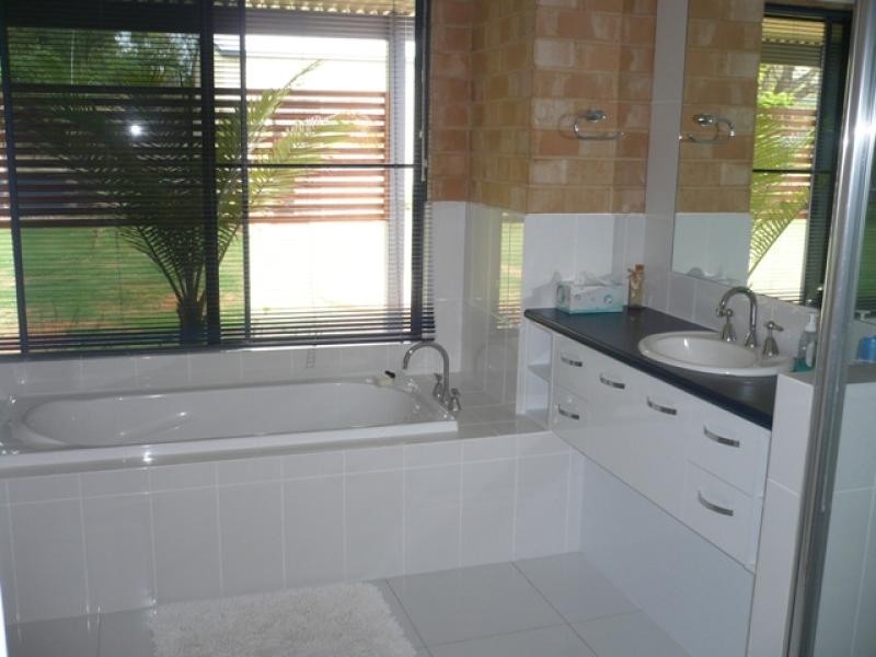 22 Lloyd Street, Chinchilla QLD 4413