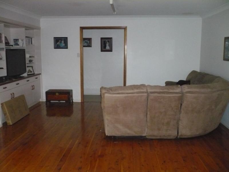 18 Parsons Street, Chinchilla QLD 4413