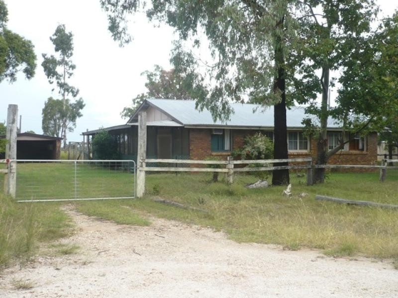 13 McKnights Road, Chinchilla QLD 4413
