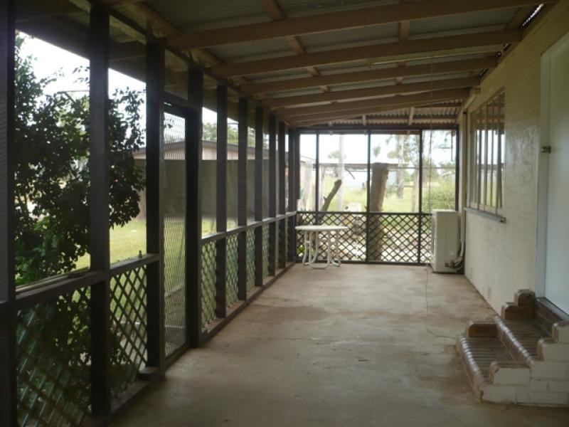 13 McKnights Road, Chinchilla QLD 4413