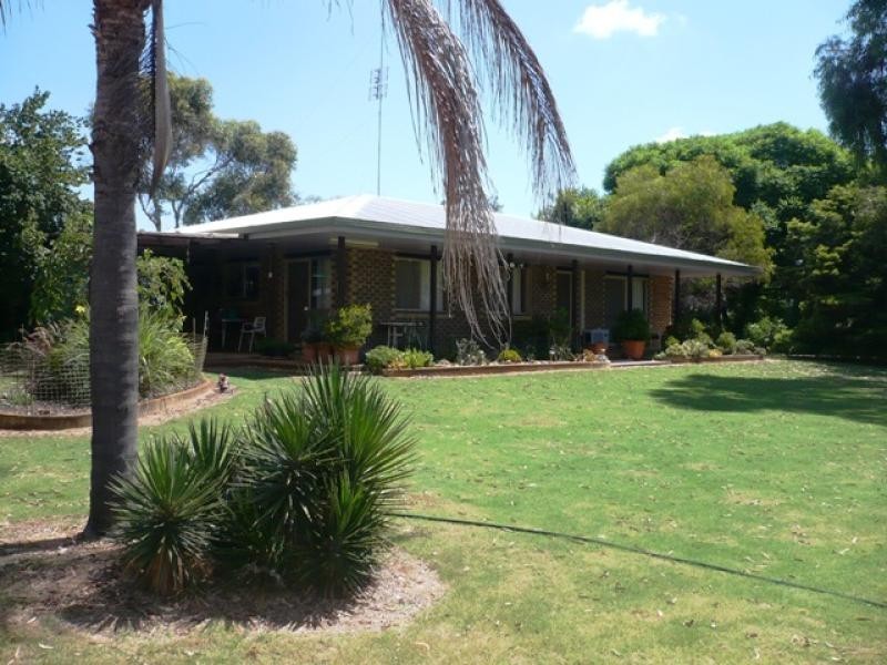 11 MIZPAH DRIVE11 MIZPAH DRIVE, Chinchilla QLD 4413