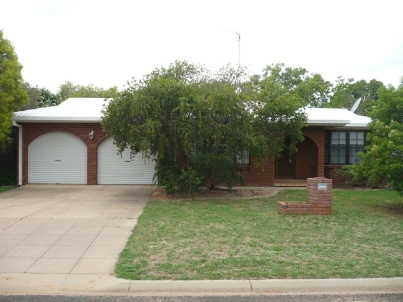 25 Mackie Street, Chinchilla QLD 4413