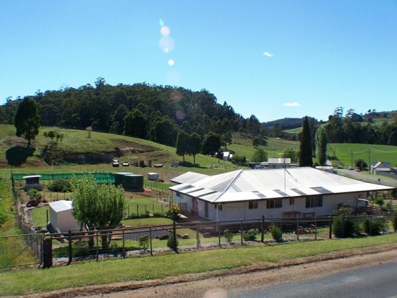 1 – 7 Lake Barrington Road, Wilmot TAS 7310