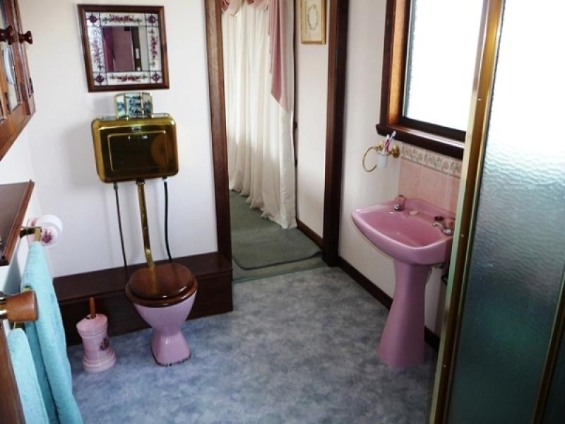 13 Eugene St., Devonport TAS 7310