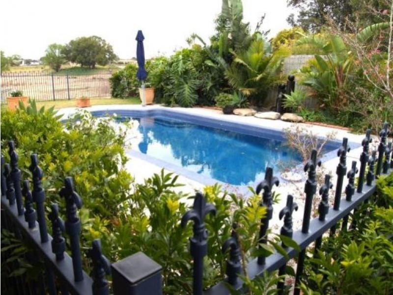 25 North Meadow Drive, Grafton NSW 2460