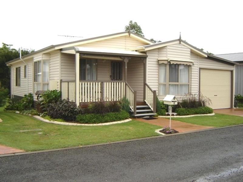 2 Bangalow Crescent, Grafton NSW 2460