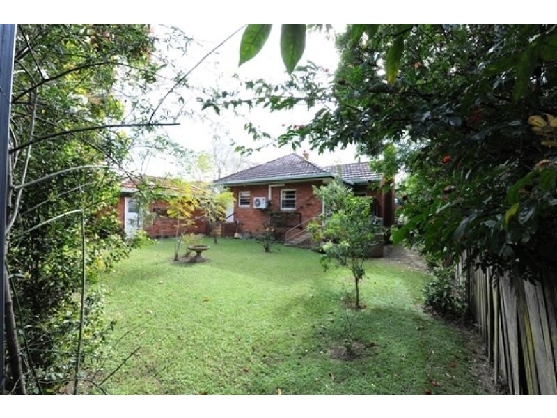 2 Bromley Street, Grafton NSW 2460