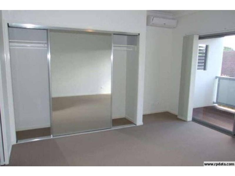 Unit 4/1 Anthony Street, Kingston QLD 4114