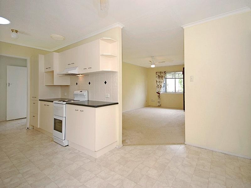 9 Barbaralla Dr, Springwood QLD 4127