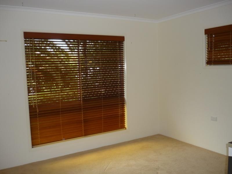 41 VANESSA BLVD, Springwood QLD 4127