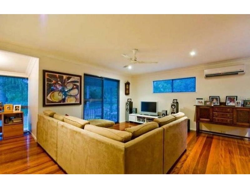 26 Roseland Avenue, Rochedale QLD 4123