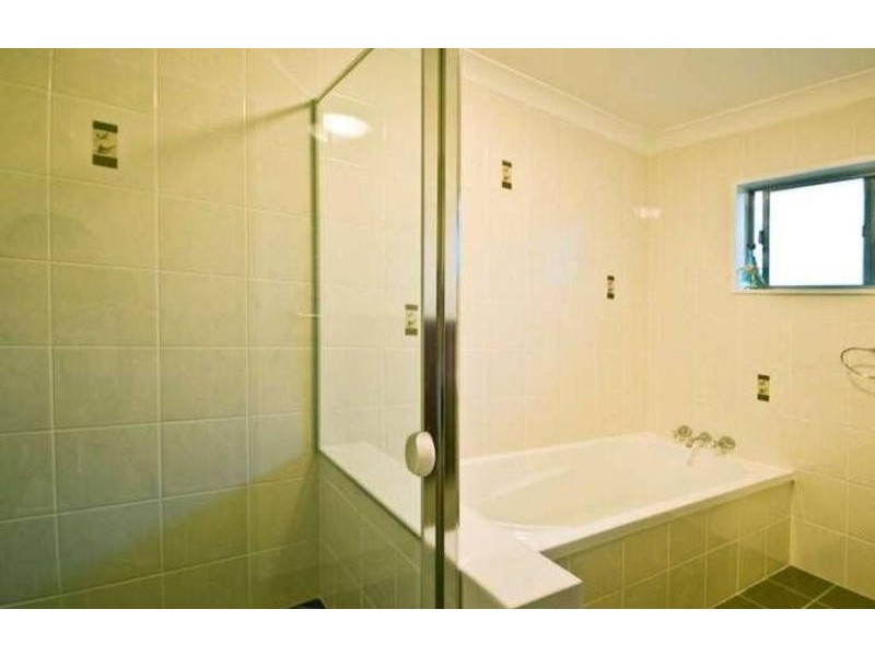 26 Roseland Avenue, Rochedale QLD 4123