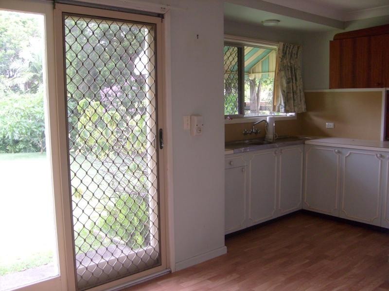 15 Vanessa Bvd, Springwood QLD 4127