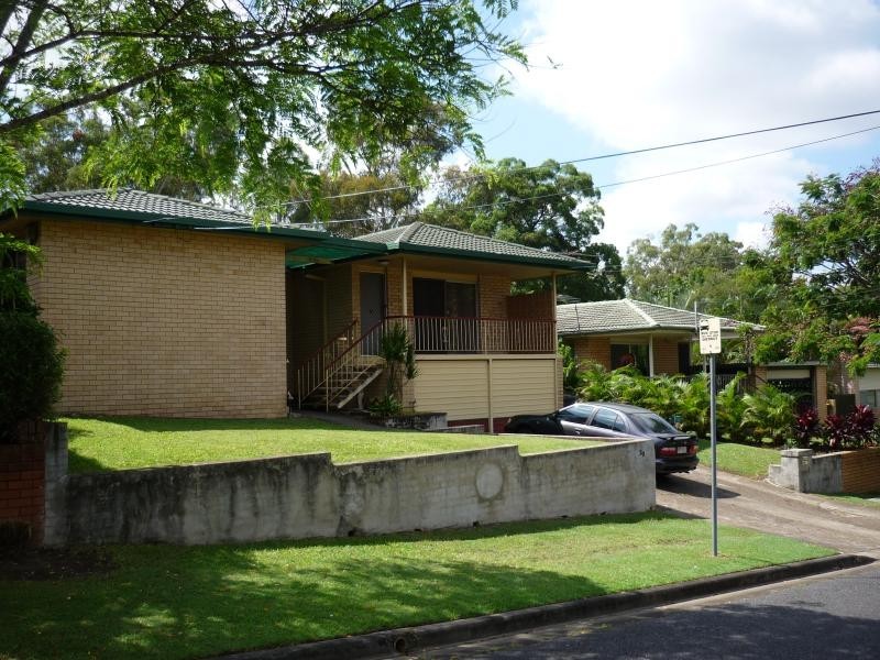 20 Amsterdam Street, Wishart QLD 4122