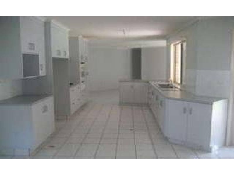 8 Macquarie Way, Drewvale QLD 4116