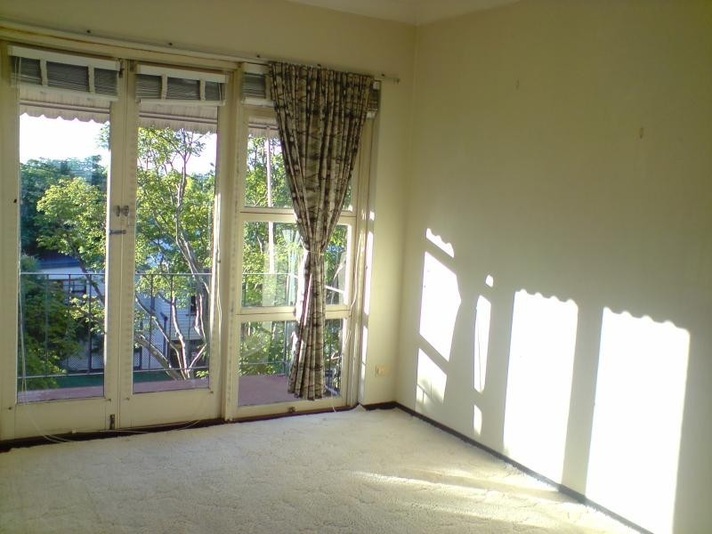 Unit 1/1127 logan rd, Holland Park QLD 4121