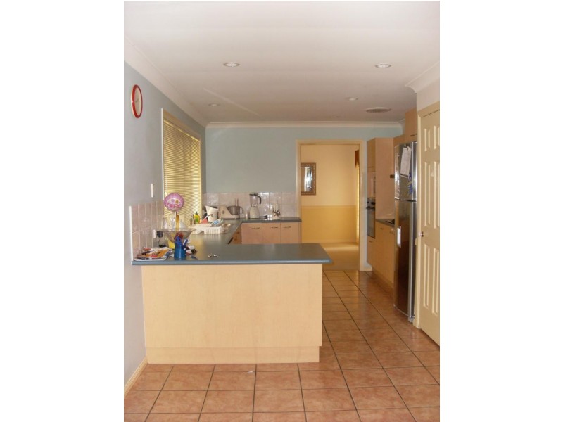 16 Gymea Place, Kuraby QLD 4112