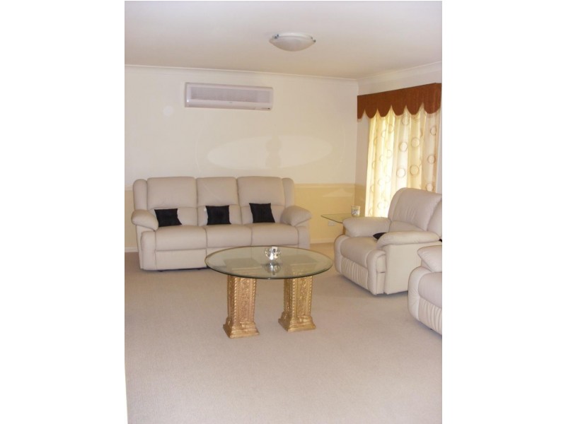 16 Gymea Place, Kuraby QLD 4112